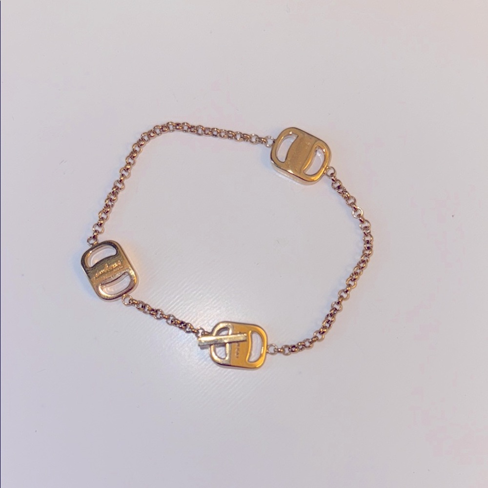 Salvatore Ferragamo Elegant Gold Chain Bracelet